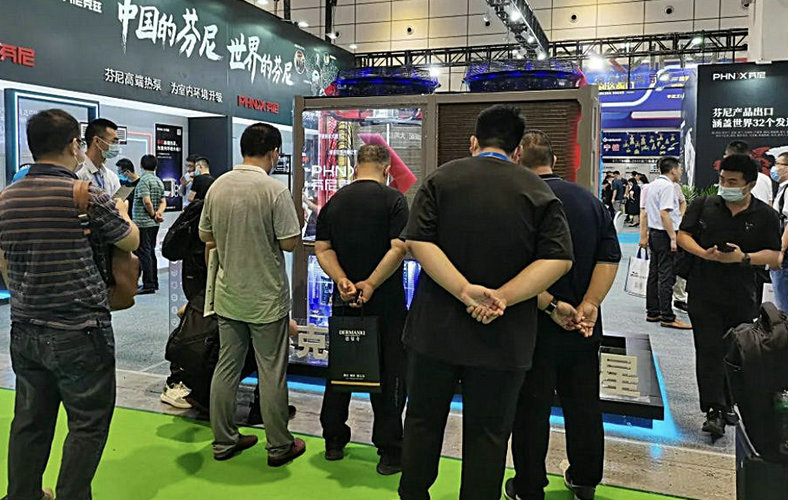 【山東】國際供熱展：芬尼克茲熱泵技術(shù)更節(jié)能、更舒適、更高端